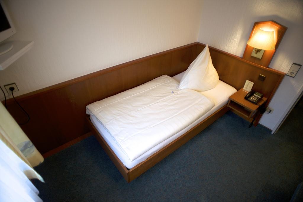 Hotel Marienhof Duesseldorf Neuss Rum bild
